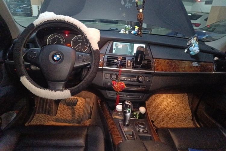 Used BMW X5 2013 xDrive35i Luxury Edition Center Console
