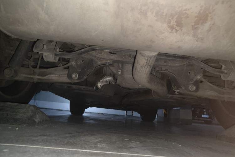 Used BMW X5 2013 xDrive35i U.S. specification Chassis Rear