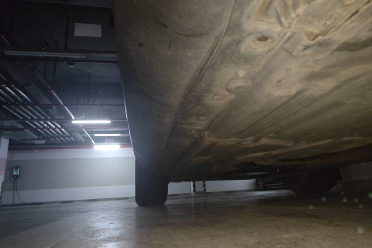 Used BMW X5 2013 xDrive35i U.S. specification Chassis Rear Left