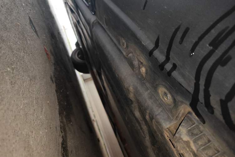 Used BMW X5  Chassis Rear Left