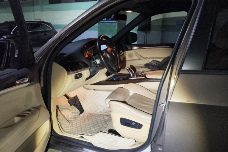 Used BMW X5 2013 xDrive35i Luxury Edition Driver Seat