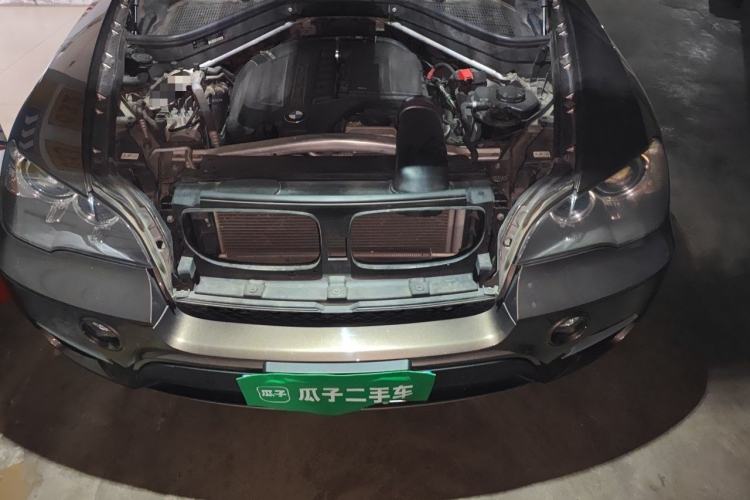 Used BMW X5  Engine Bay