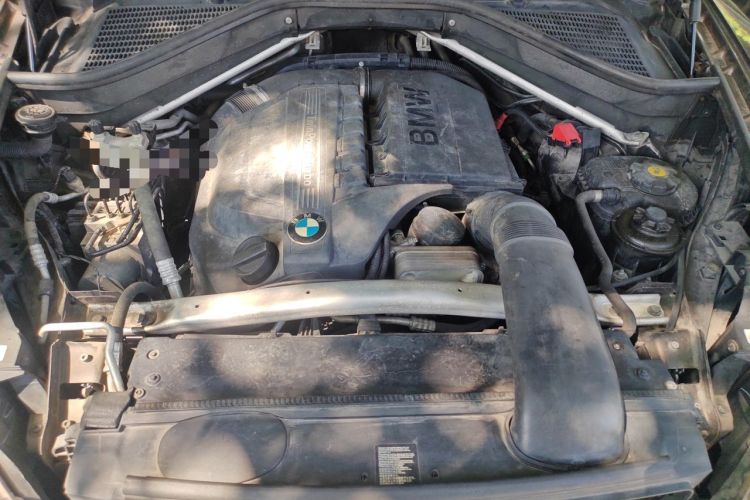 Used BMW X5 2013 xDrive35i Leading Model Engine Bay