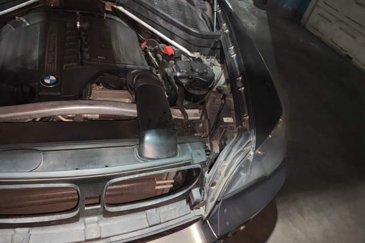 Used BMW X5  Engine Bay Left