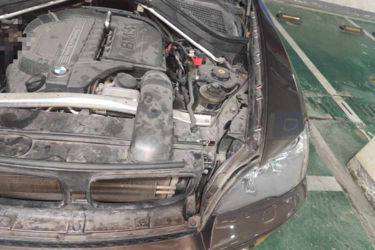 Used BMW X5 2013 xDrive35i Leading Model Engine Bay Left