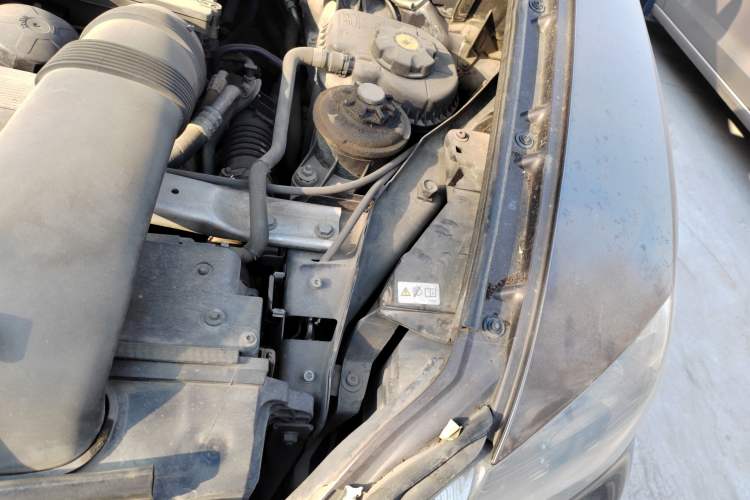 Used BMW X5 2013 xDrive35i Leading Model Engine Bay Left