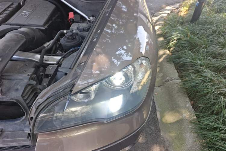 Used BMW X5  Engine Bay Left