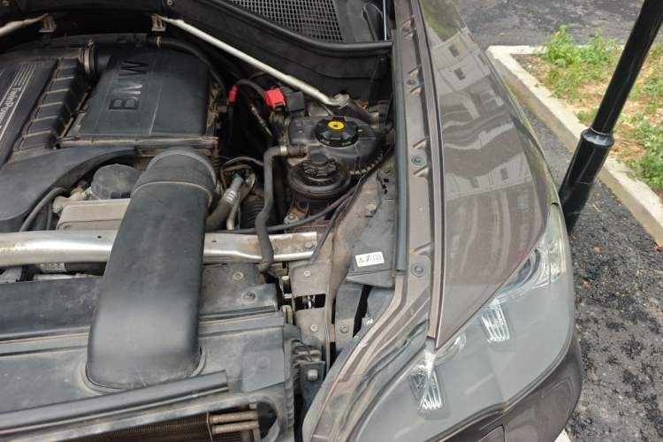 Used BMW X5 2013 xDrive35i Luxury Model Engine Bay Left