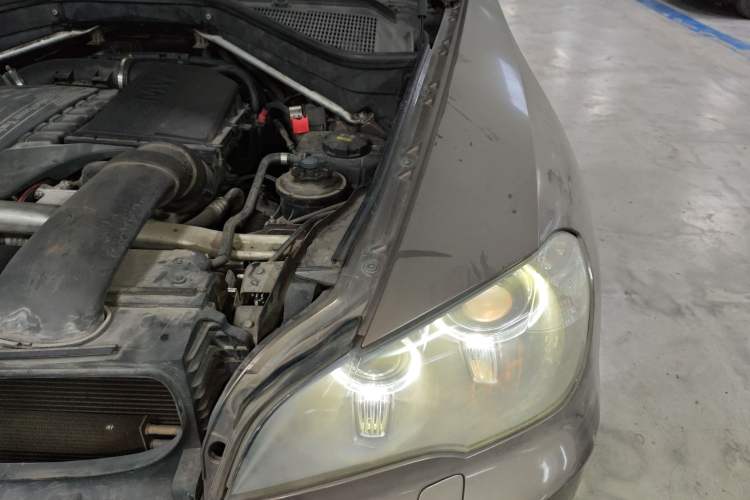 Used BMW X5 2013 xDrive35i Leading Model Engine Bay Left