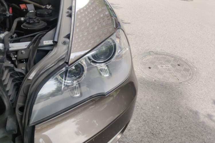 Used BMW X5  Engine Bay Left