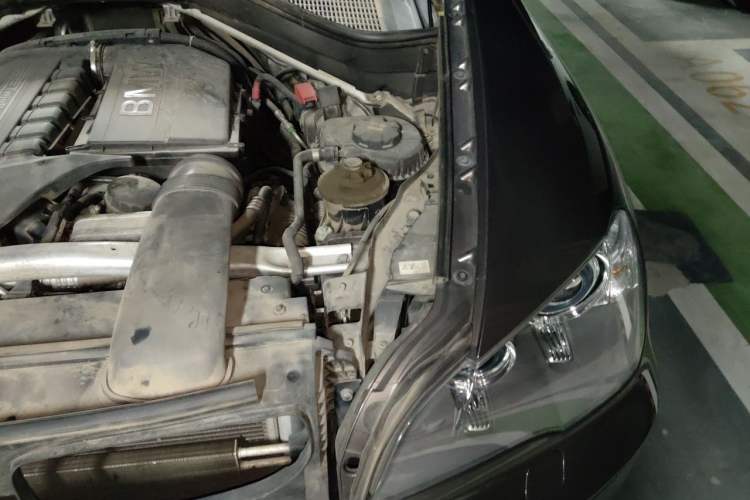 Used BMW X5 2013 xDrive35i Leading Model Engine Bay Left