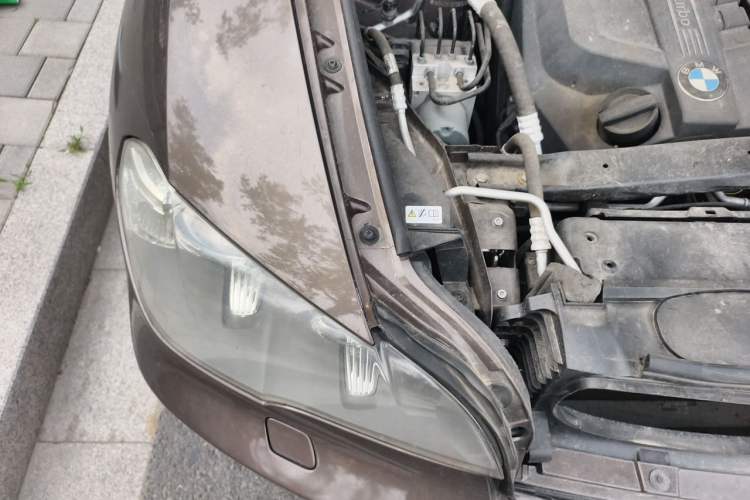 Used BMW X5 2013 xDrive35i Luxury Model Engine Bay Right