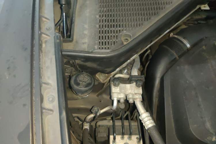 Used BMW X5 2013 xDrive35i Leading Model Engine Bay Right