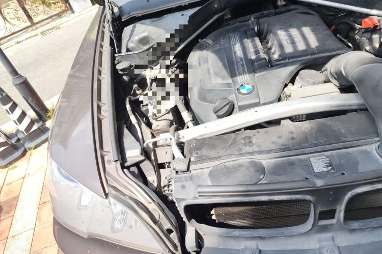 Used BMW X5  Engine Bay Right