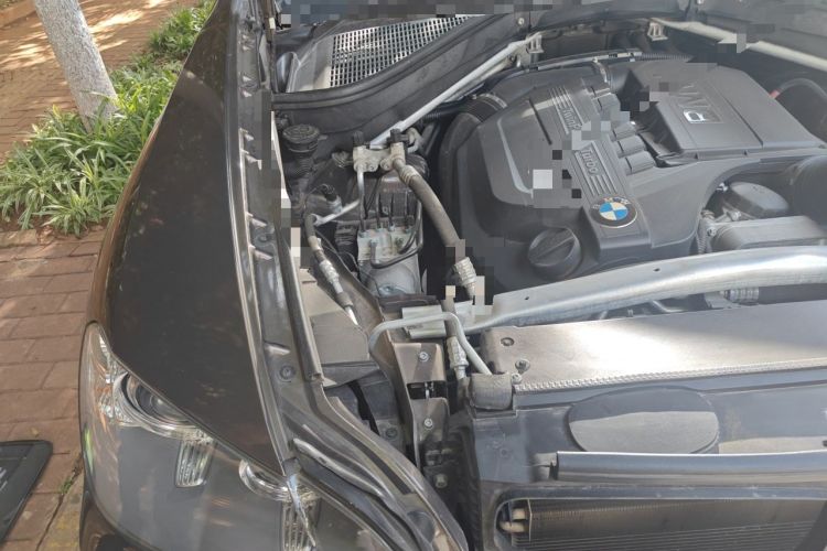 Used BMW X5 2013 xDrive35i Leading Model Engine Bay Right