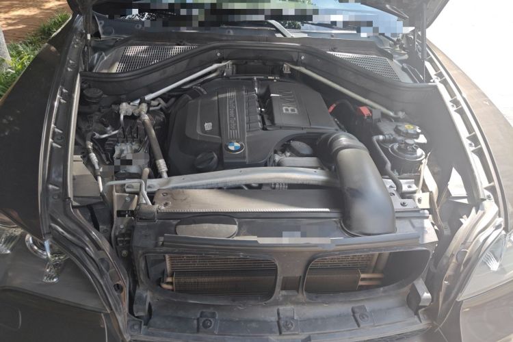 Used BMW X5 2013 xDrive35i Leading Model Engine Bay