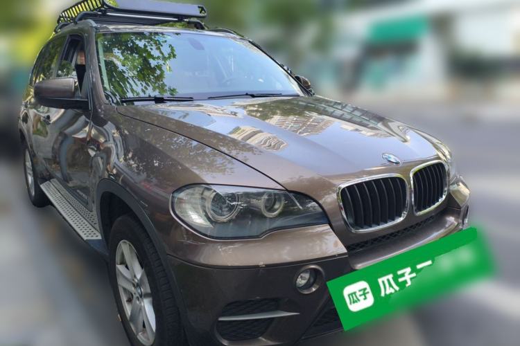 Used BMW X5 2013 xDrive35i Leading Model Front Right 45 Deg