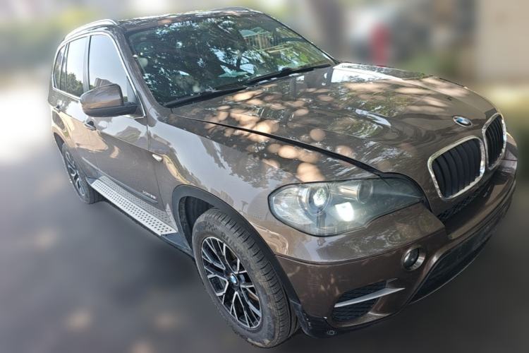 Used BMW X5  Front Right 45 Deg
