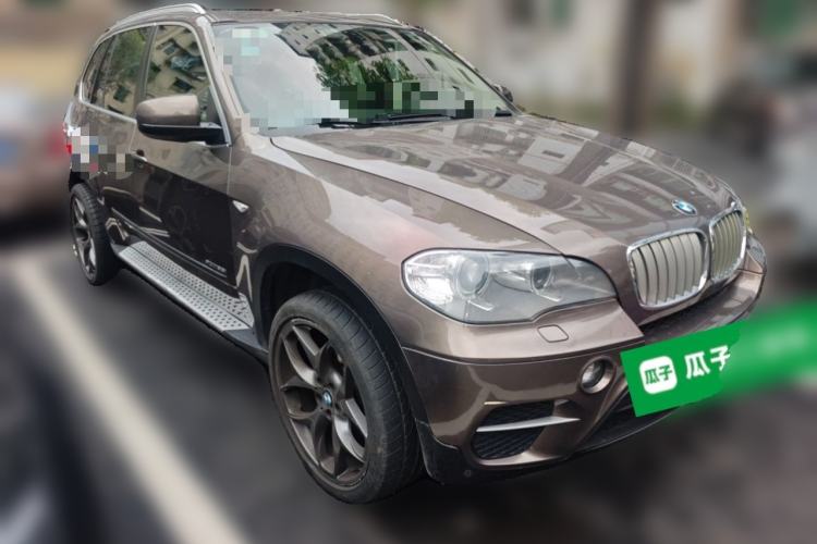 Used BMW X5 2013 xDrive35i Luxury Model Front Right 45 Deg