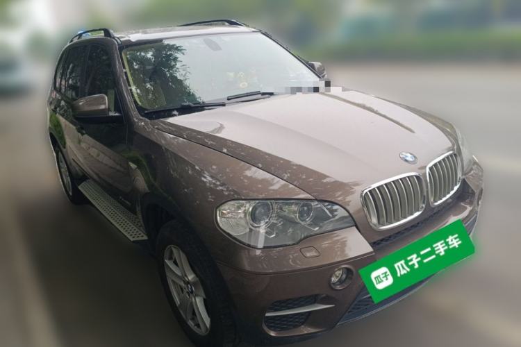 Used BMW X5 2013 xDrive35i Leading Model Front Right 45 Deg
