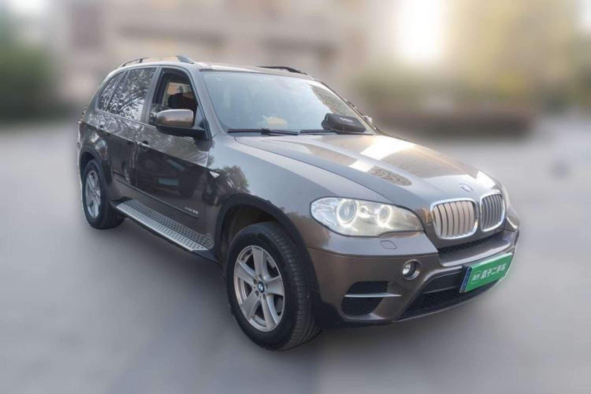 Used BMW X5 2013 xDrive35i U.S. specification Front Right 45 Deg