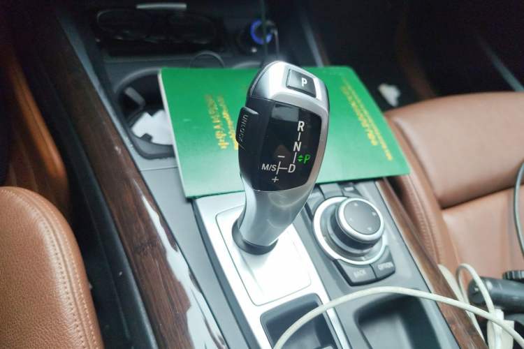 Used BMW X5 2013 xDrive35i Luxury Edition Gear Lever