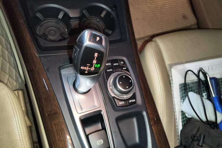 Used BMW X5 2013 xDrive35i Luxury Edition Gear Lever