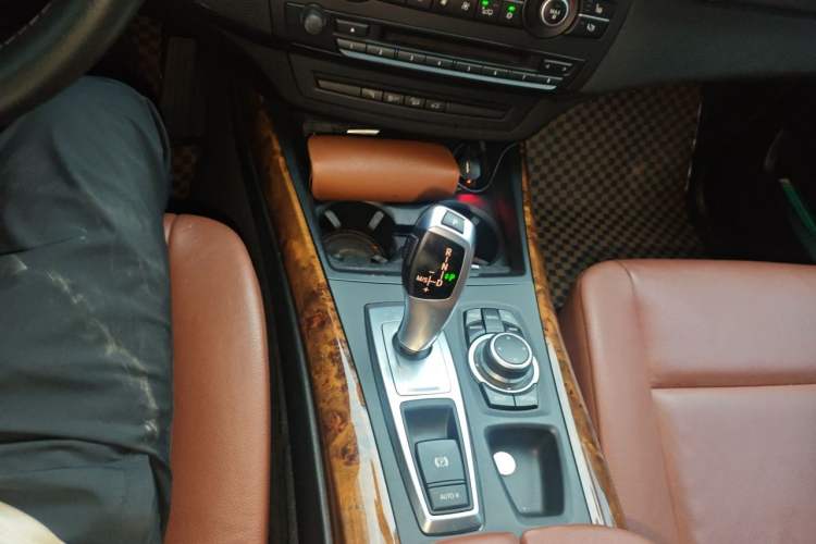 Used BMW X5 2013 xDrive35i Luxury Model Gear Lever