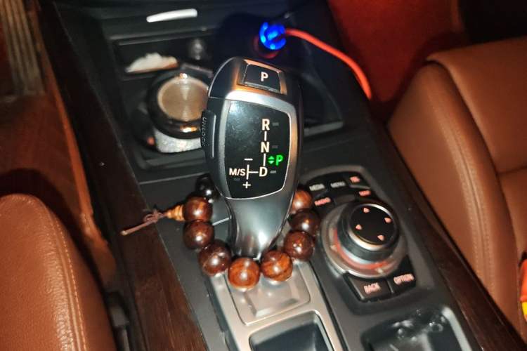 Used BMW X5 2013 xDrive35i Luxury Edition Gear Lever