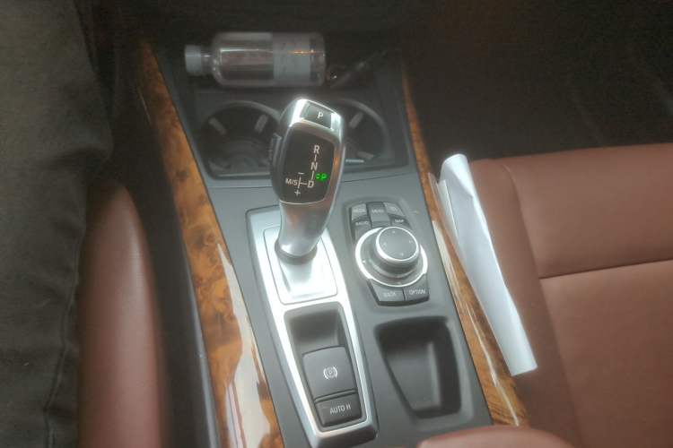 Used BMW X5 2013 xDrive35i Luxury Model Gear Lever