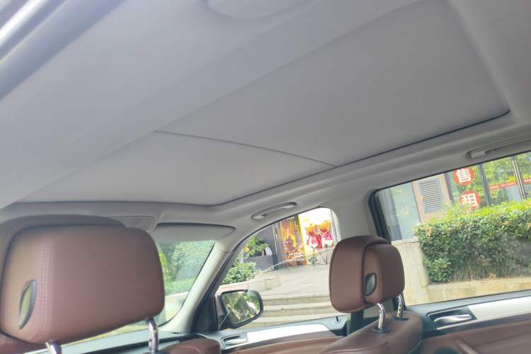 Used BMW X5 2013 xDrive35i Leading Model Headliner