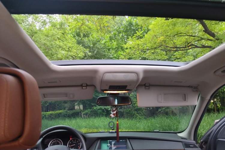 Used BMW X5 2013 xDrive35i Leading Model Headliner