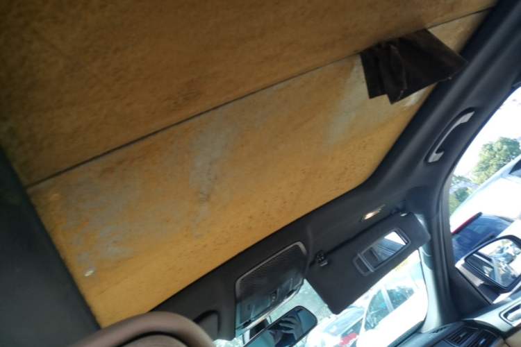 Used BMW X5 2013 xDrive35i Leading Model Headliner