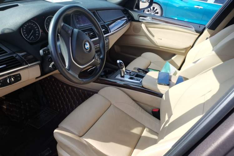 Used BMW X5 2013 xDrive35i Leading Model Left Front Seat
