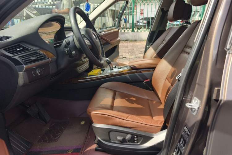 Used BMW X5 2013 xDrive35i Leading Model Left Front Seat