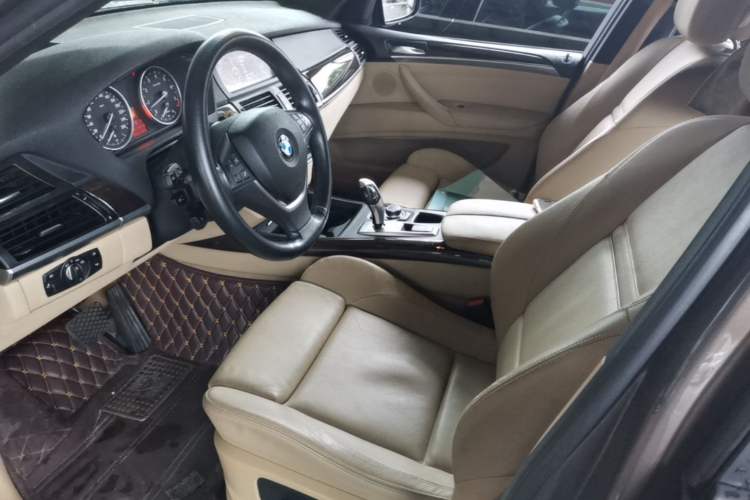 Used BMW X5 2013 xDrive35i Leading Model Left Front Seat