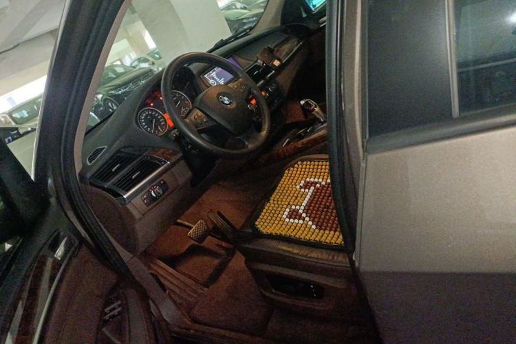 Used BMW X5 2013 xDrive35i Leading Model Left Front Seat