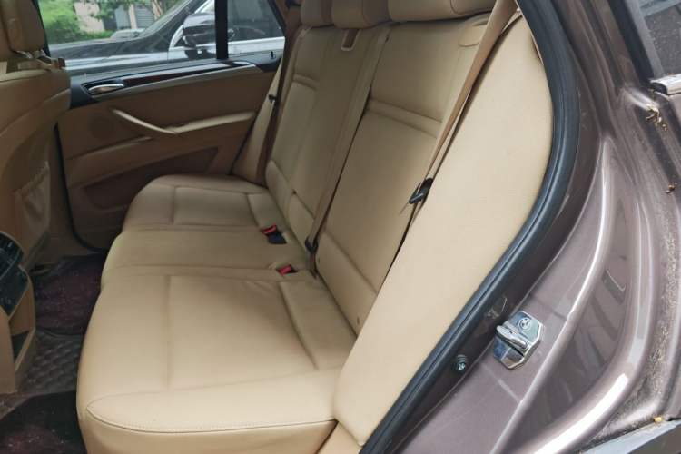 Used BMW X5 2013 xDrive35i U.S. specification Left Rear Seat