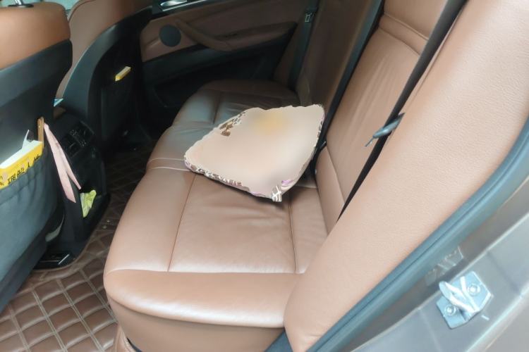 Used BMW X5  Left Rear Seat