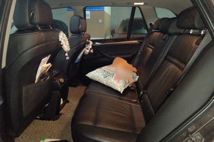 Used BMW X5 2013 xDrive35i Luxury Edition Left Rear Seat