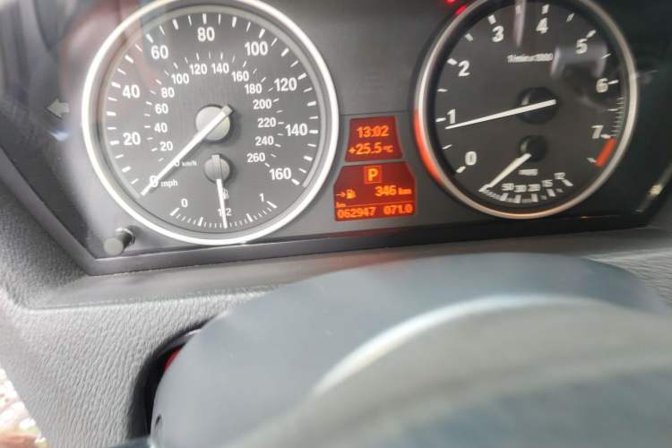 Used BMW X5  Odometer Close Up