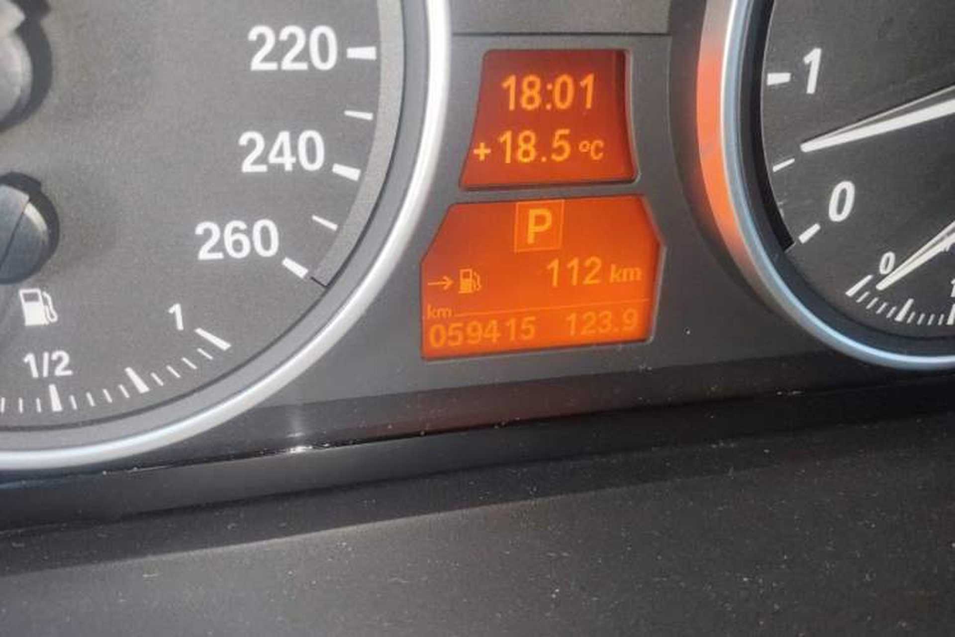 Used BMW X5 2013 xDrive35i U.S. specification Odometer Close Up