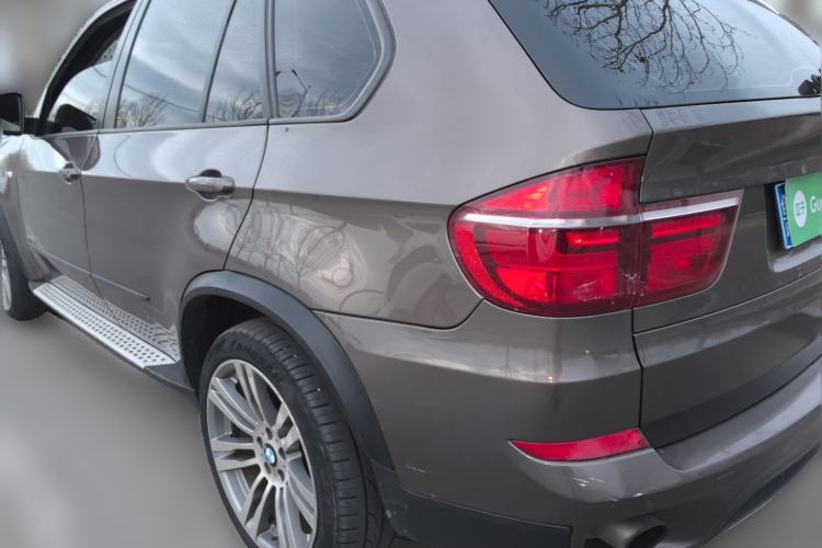 Used BMW X5 2013 xDrive35i Leading Model Rear Left 45 Deg