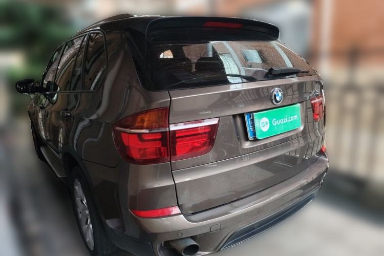 Used BMW X5 2013 xDrive35i Luxury Edition Rear Left 45 Deg