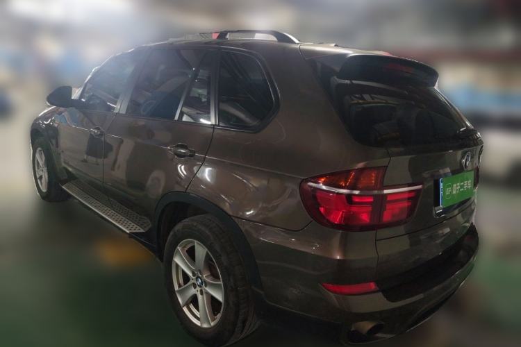 Used BMW X5 2013 xDrive35i Leading Model Rear Left 45 Deg