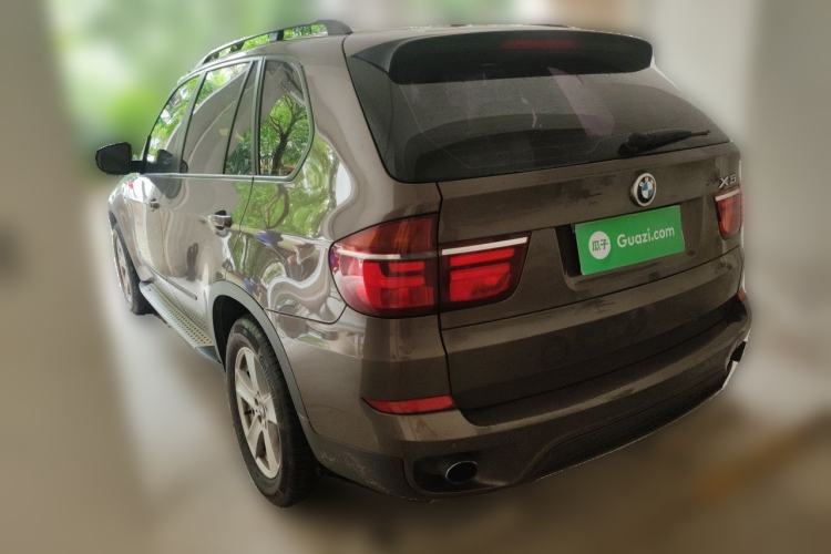 Used BMW X5 2013 xDrive35i Leading Model Rear Left 45 Deg