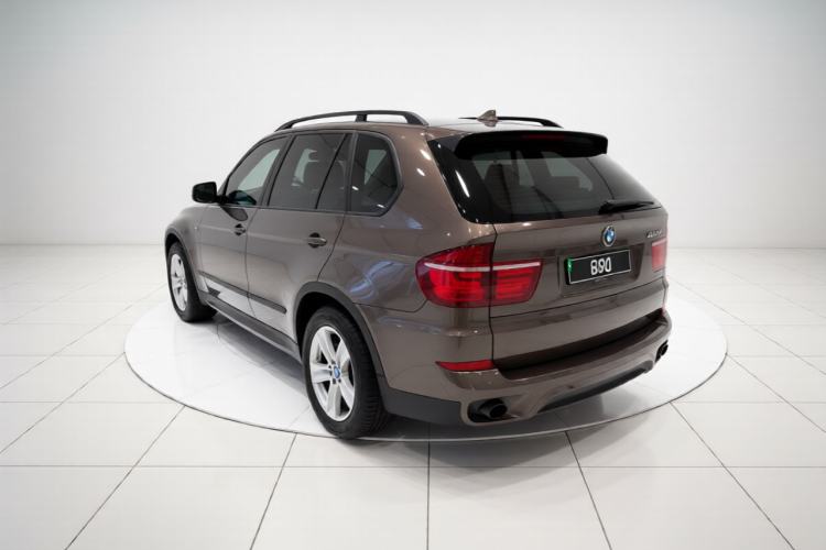 Used BMW X5 2013 xDrive35i Leading Model Rear Left 45 Deg