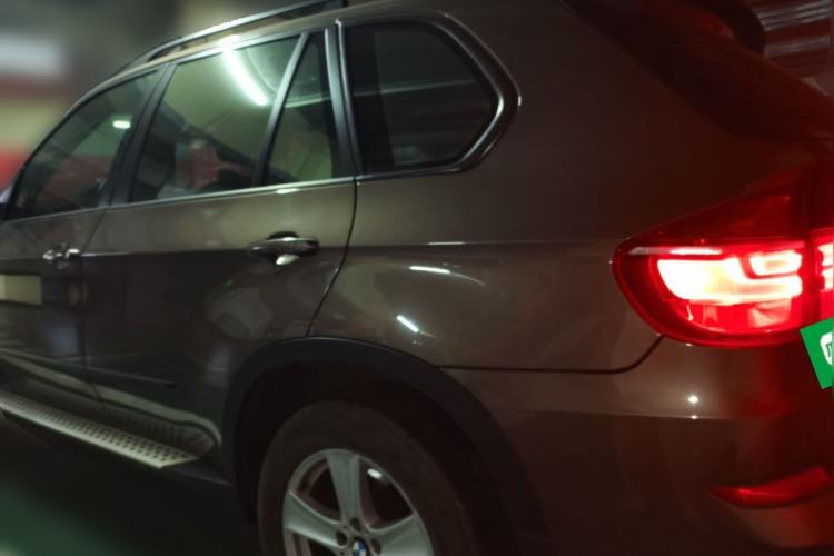 Used BMW X5 2013 xDrive35i Leading Model Rear Left 45 Deg