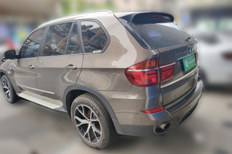Used BMW X5 2013 xDrive35i Luxury Model Rear Left 45 Deg