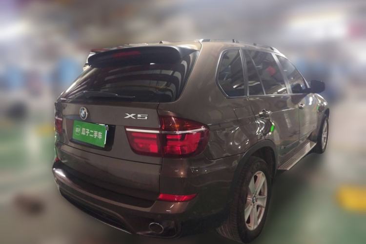 Used BMW X5 2013 xDrive35i Leading Model Rear Right 45 Deg